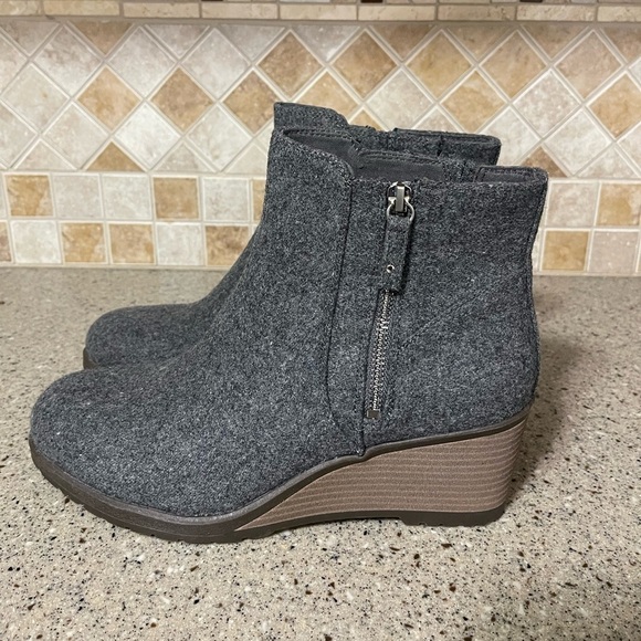 Dr Scholl’s Chloe Wedge Bootie in Charcoal Gray Size 11 - Picture 3 of 9
